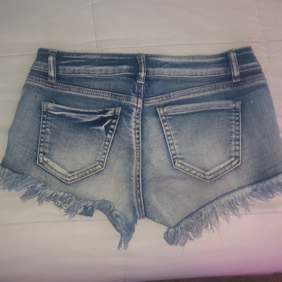 Jean shorts - Picture 2 of 2